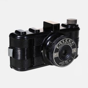 1939-Falcon-Miniature-vintage-camera_01