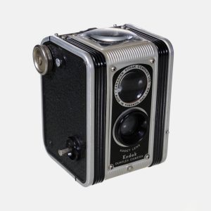 1947-1950-Kodak-Eastman-Duaflex-I-vintage-camera_01