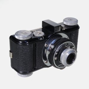 1947-1954-Spartus-35F-Model-400-vintage-camera_008