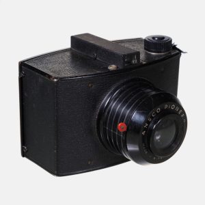 1947-1958-Ansco-Pioneer-vintage-camera_01