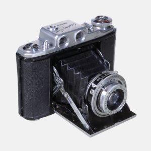 1953-Welmy-Six-E-Variant-A-vintage-camera_001