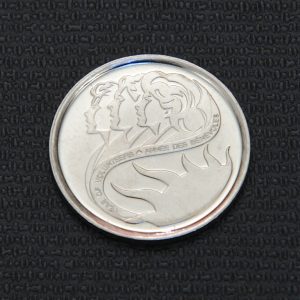 2001-10-cents-canada-volonteers-001