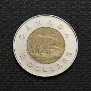 2010-2-dollars-canada-001